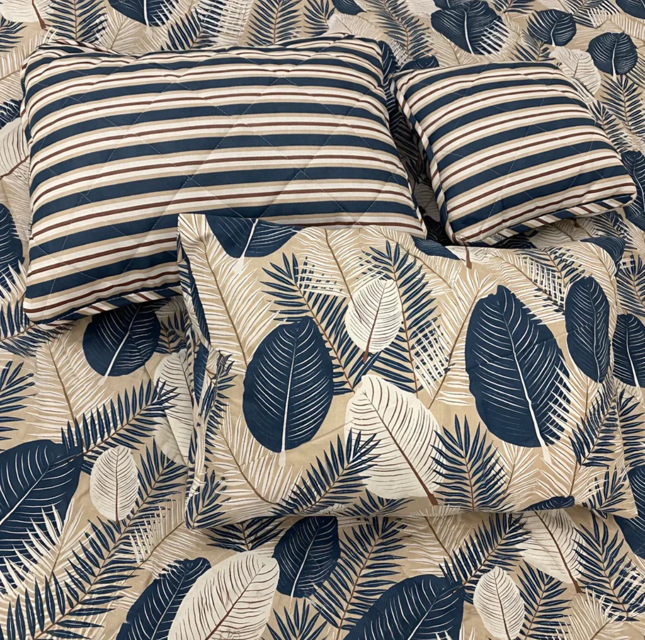 TROPICAL PALM LEAF COMFORTER SET- 7 PCS - Image 2